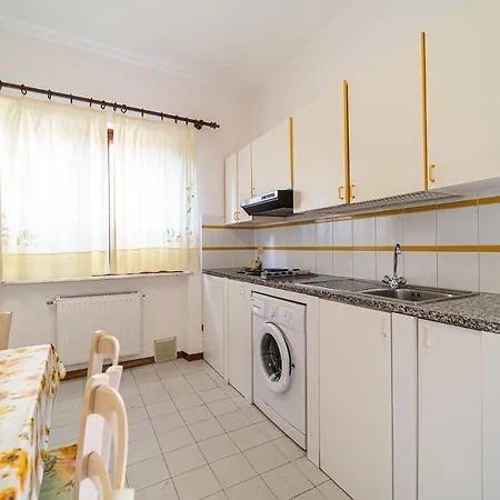 Girasoli Con Posto Auto A 150 Mt Dalla Appartement